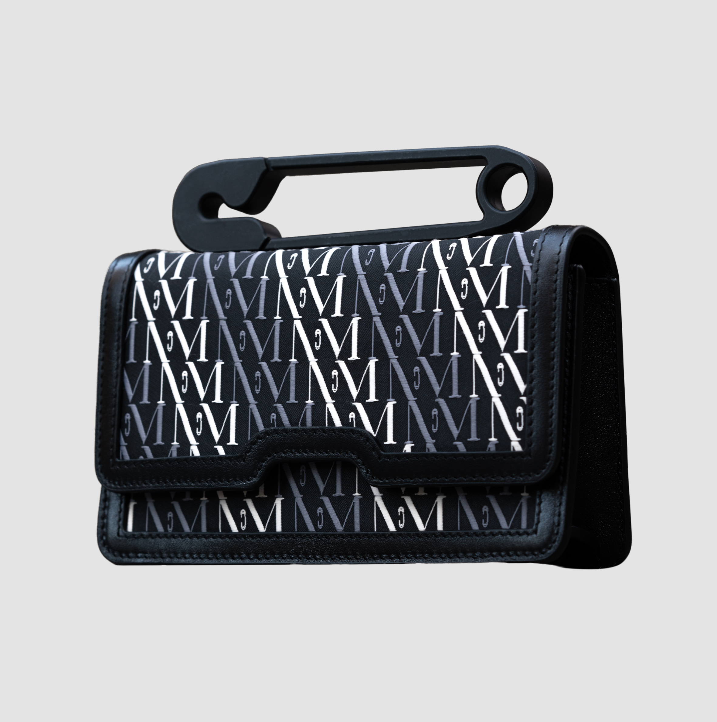 Monogram Poseidon Aura