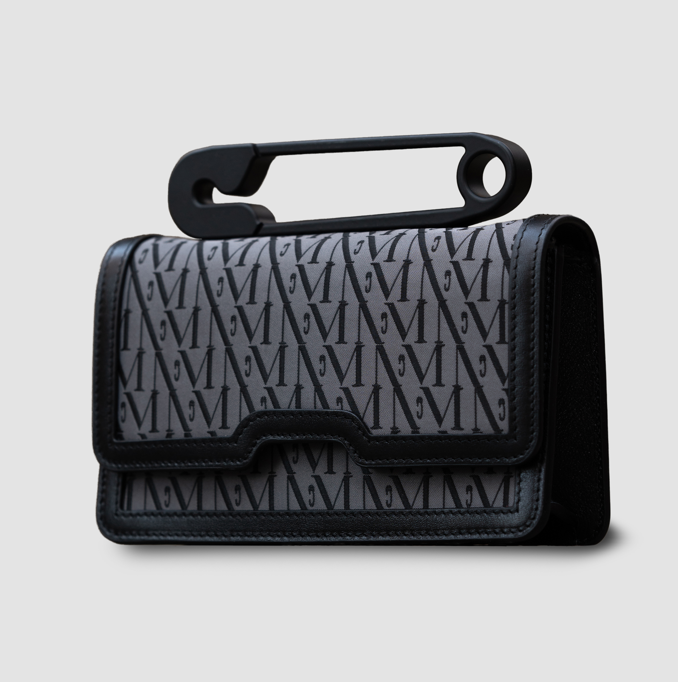 Monogram Frost Gray Aura